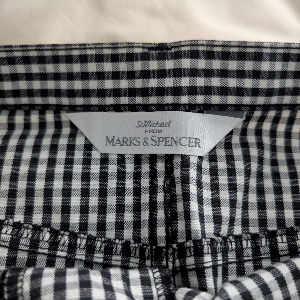 SALE -- Marks & Spencer, belted Black and White Checkered Skirt, US 14 / UK 18 - Picture 3 of 8